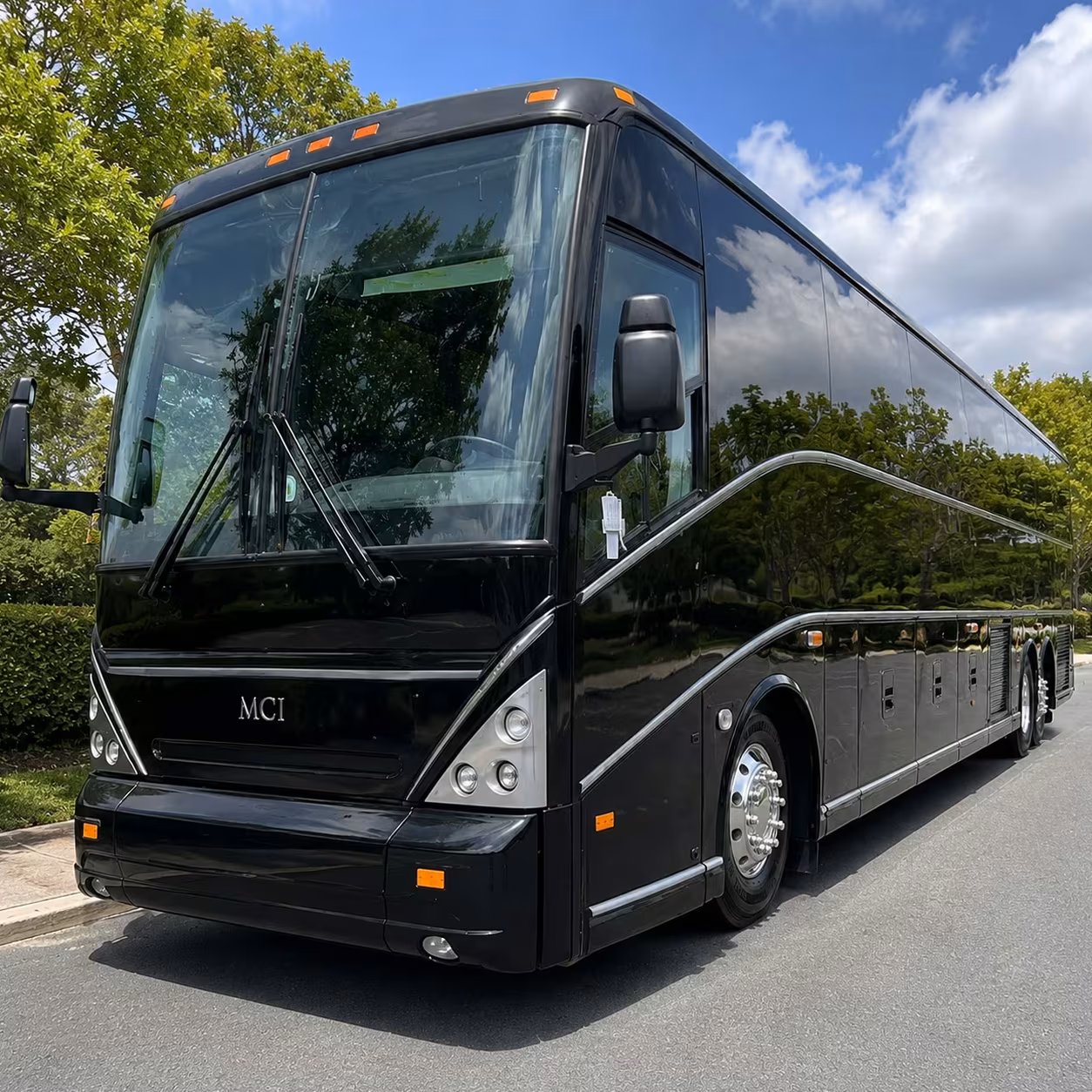 anaheim field trip bus rentals to disneyland resort