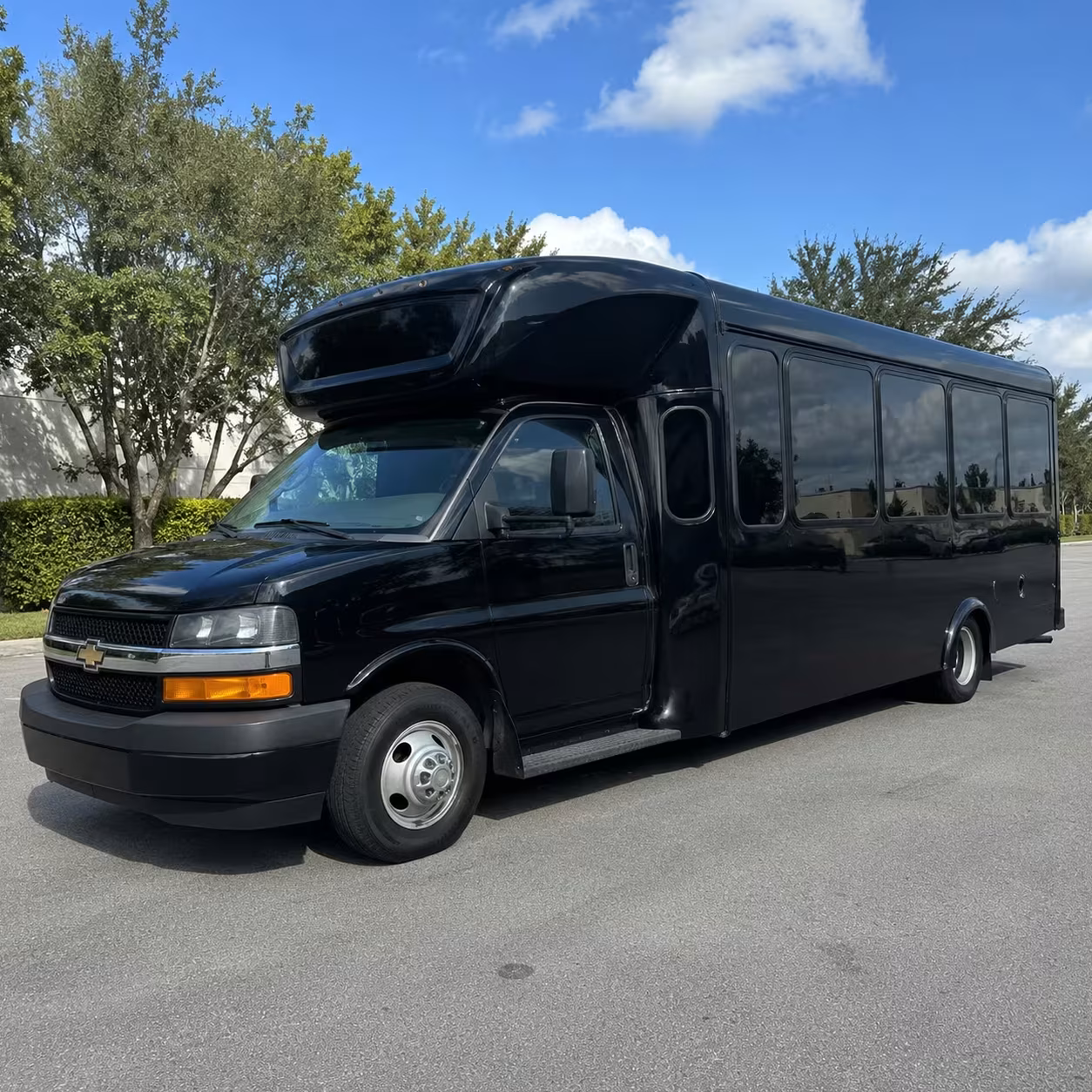 anaheim party bus rentals for concert nights and pregames